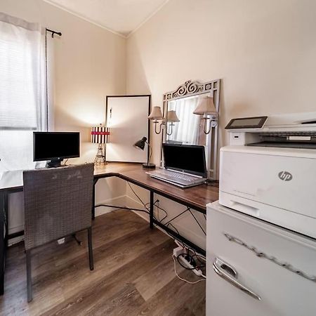 Cottage In The Falls, 2 B, 2 Bath, Fireplace カヤホガ・フォールズ エクステリア 写真