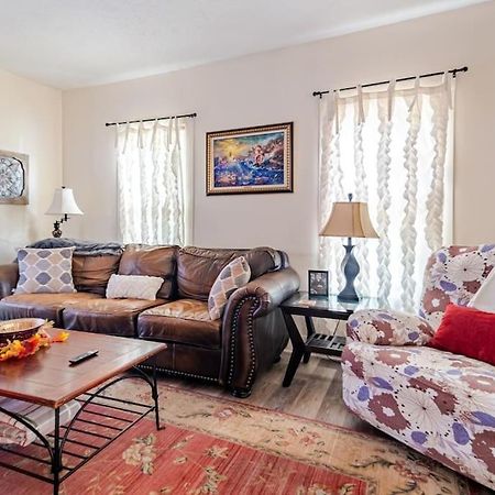 Cottage In The Falls, 2 B, 2 Bath, Fireplace カヤホガ・フォールズ エクステリア 写真